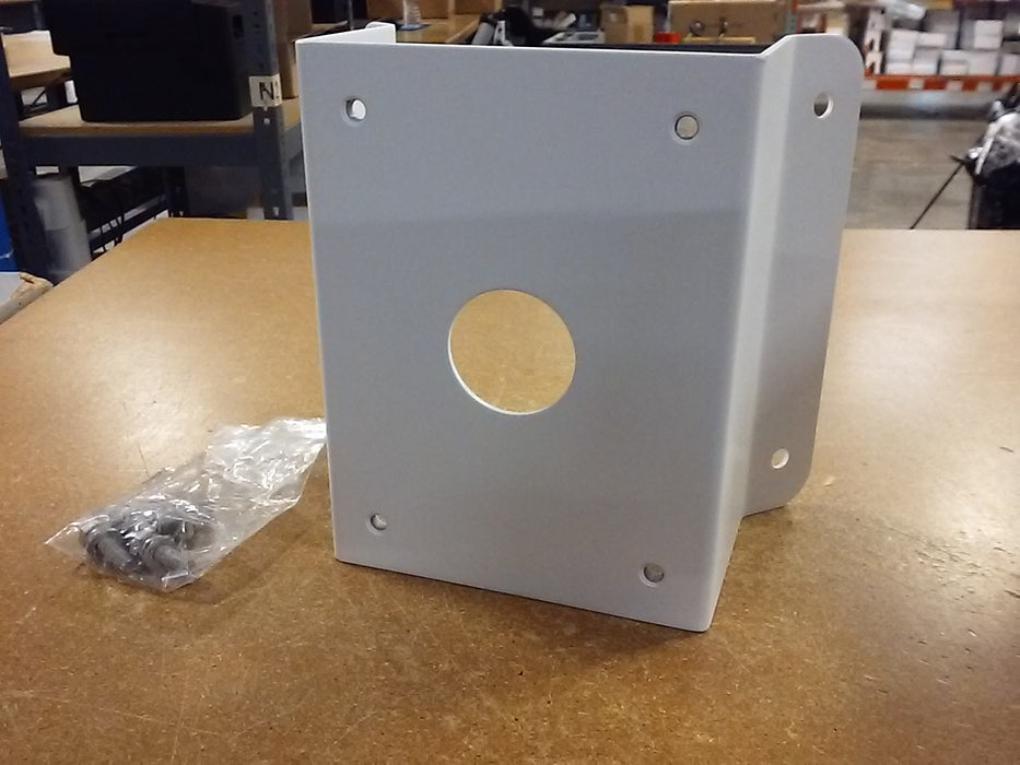 Corner Mount For PTZ Dome Cameras (TRUC08AIN)