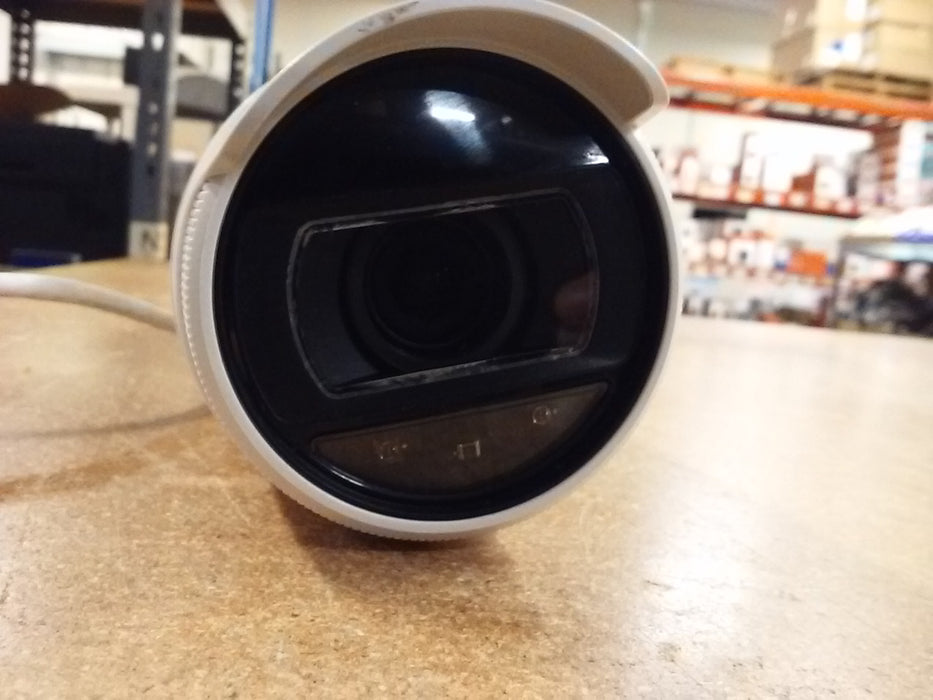 Hanwha Wisenet A series 4MP Weatherproof IP Bullet Security Camera with a 3.3-10.3mm Motorized Varifocal Lens (ANO-L7082R)