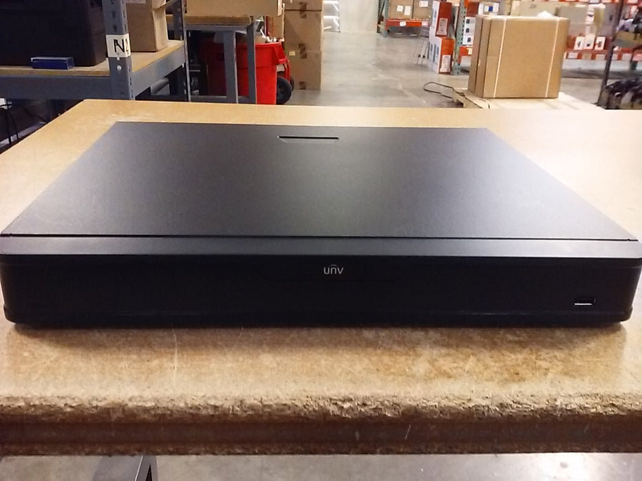 4K UltraHD 32-Channel Hybrid XVR Supporting 32 TVI/AHD/CVI/CVBS Inputs & 4 Additional IP Inputs (XVR30232Q3)