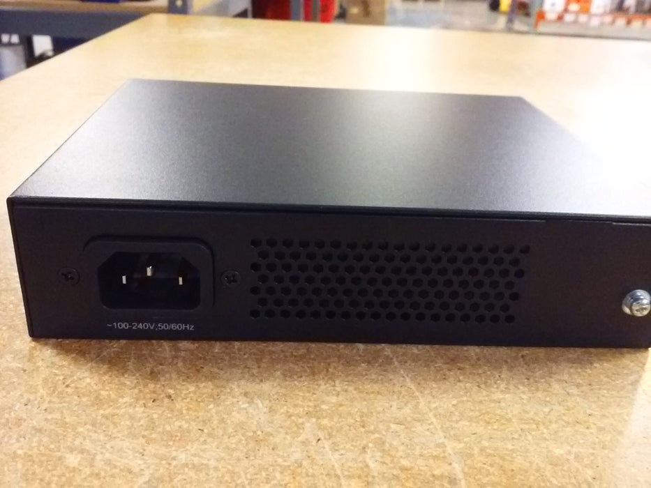 8 Port Cloud Managed POE Switch with 2 Gigabit Uplink Ports (NSW30008T2GTPOEIN)