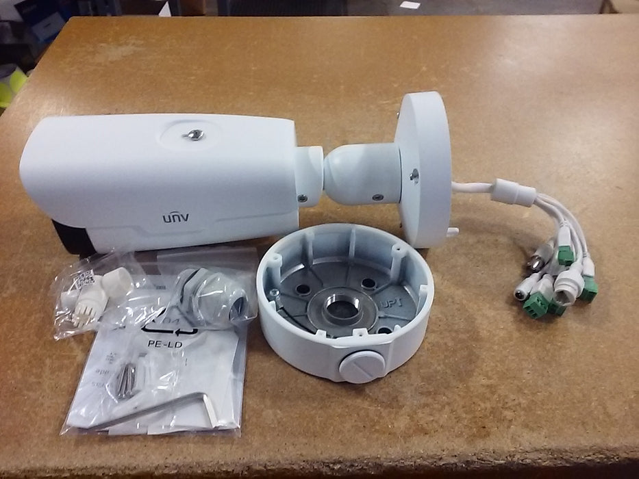 2MP LightHunter VF IR Bullet Network Camera (IPC262EBHDX10KI0)