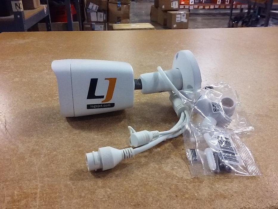 L-Series 4K Ultra HD Weatherproof Hybrid Light Bullet IP Security Camera with a 2.8mm Fixed Lens and Built-in Mic (L8BW)